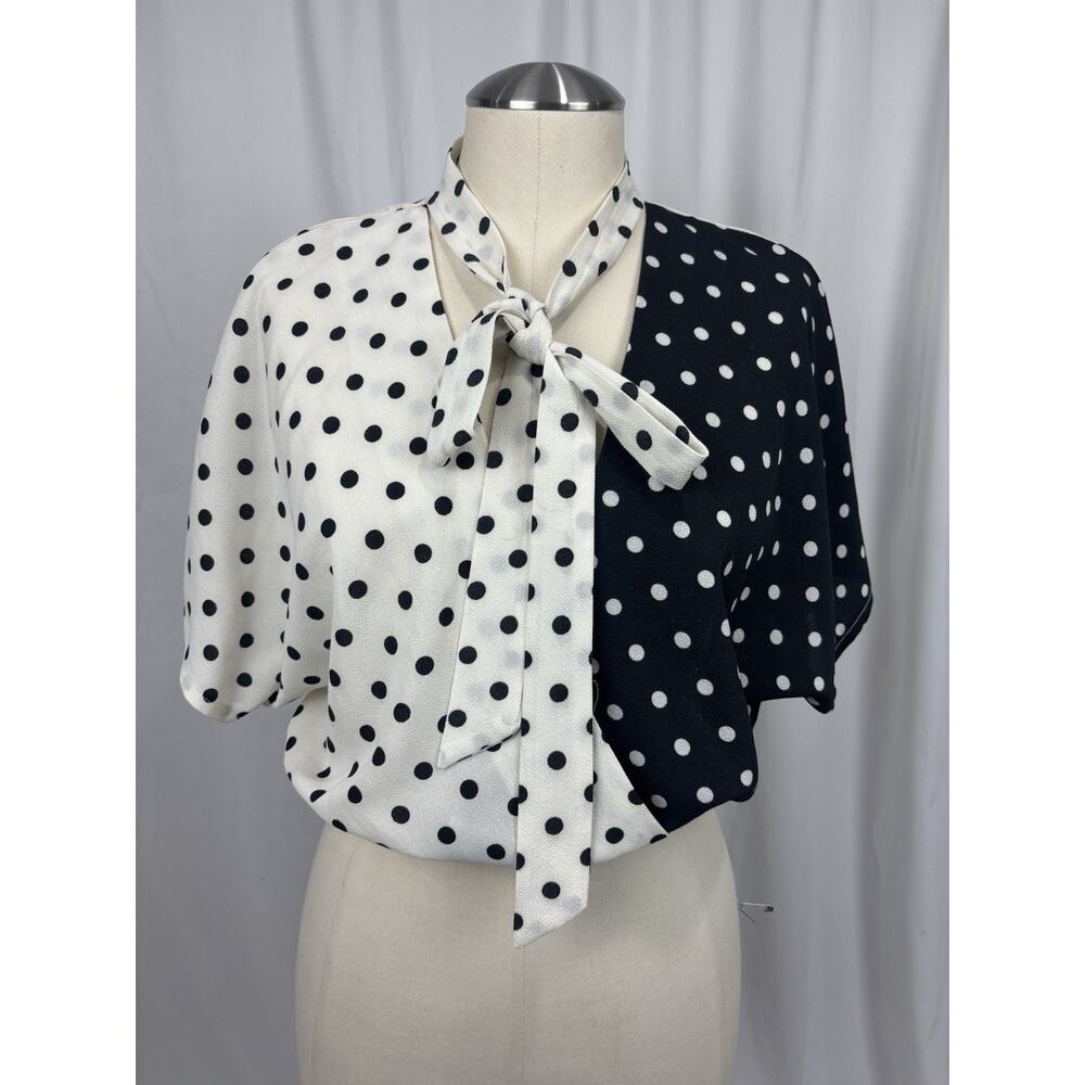 Nasty Gal Polka Dot Tie Neck Short Sleeve Top Black White V-Neck Size 2
